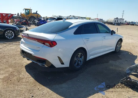 2021 Kia K5 Lxs из США, поврежденный, VIN 5XXG14J26MG062512